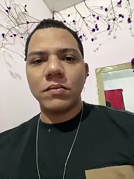 Snapshot of Loaisn chatting on February 11, 2026, 11:59 pm Loaisn online show from February 11, 2026, 11:59 pm