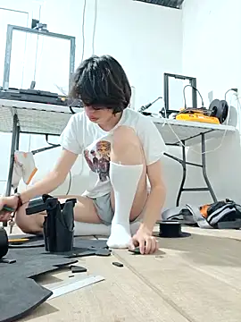 Snapshot of Particular0189 chatting on February 12, 2026, 5:02 pm Particular0189 online show from February 12, 2026, 5:02 pm