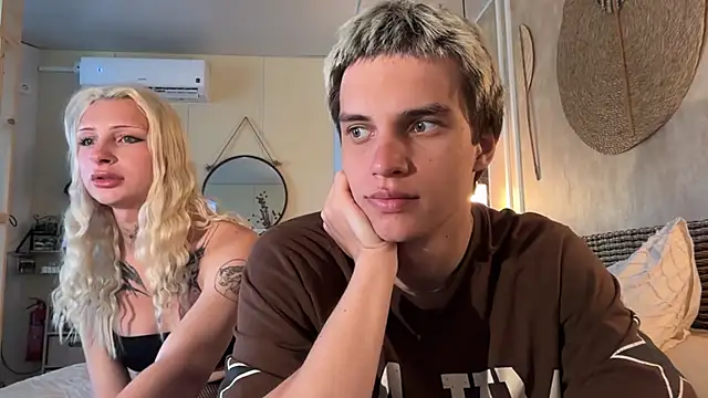 twl8vibe online show from April 15, 2026, 4:22 pm