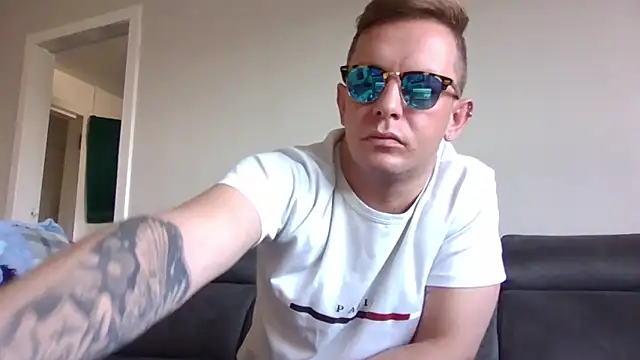 verscub6969 online show from July 20, 2026, 6:43 pm