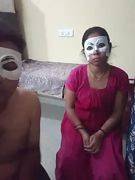 Snapshot of pinkbox chatting on April 14, 2026, 6:02 pm pinkbox online show from April 14, 2026, 6:02 pm