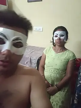 Snapshot of pinkbox chatting on April 15, 2026, 6:12 pm pinkbox online show from April 15, 2026, 6:12 pm