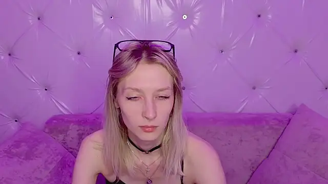 Snapshot of Akiro_Kim7 chatting on February 12, 2026, 2:22 am Akiro Kim7 online show from February 12, 2026, 2:22 am