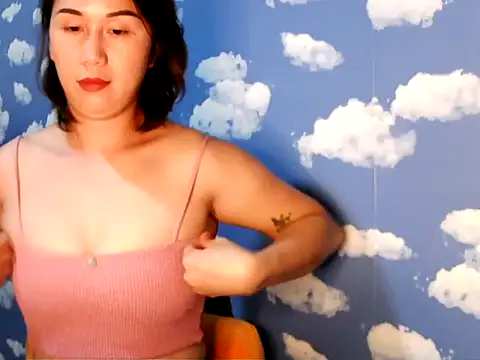 Snapshot of Kitty_Bear02 chatting on February 11, 2026, 2:39 pm Kitty Bear02 online show from February 11, 2026, 2:39 pm