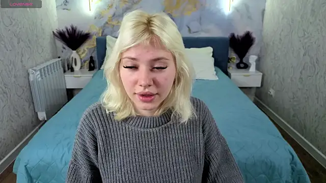 Kate Krose online show from April 6, 2026, 1:01 am