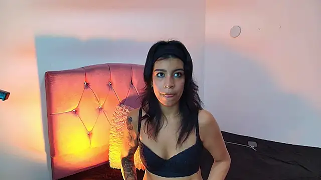 Kalyra 17 online show from March 6, 2026, 11:49 am