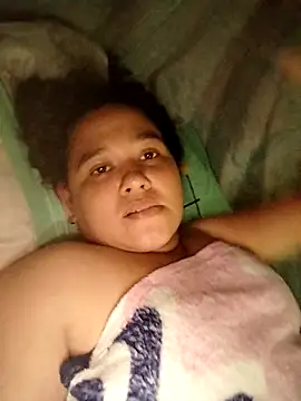 Snapshot of almacalida chatting on March 12, 2026, 6:45 pm almacalida online show from March 12, 2026, 6:45 pm