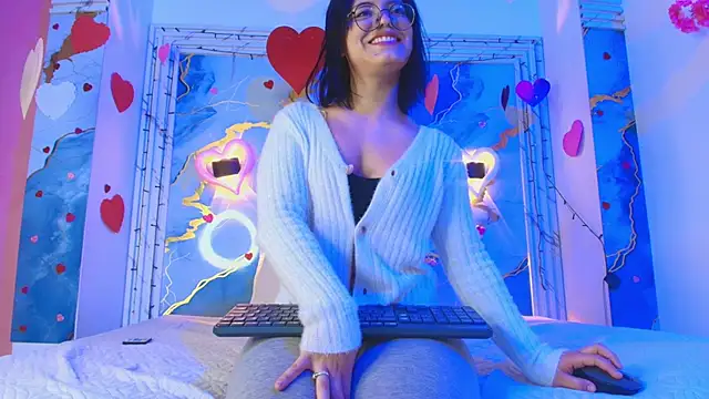 Snapshot of Eleanor_rigby5 chatting on February 11, 2026, 3:06 am Eleanor rigby5 online show from February 11, 2026, 3:06 am