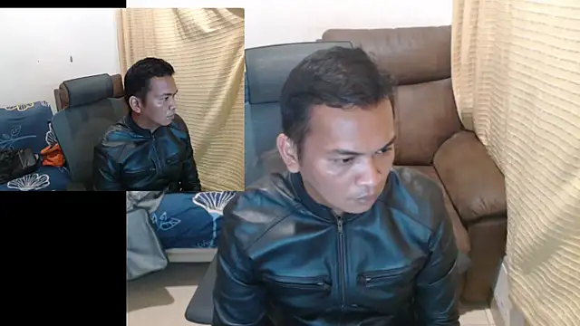 Leatherbdsm81 online show from May 8, 2026, 6:01 pm