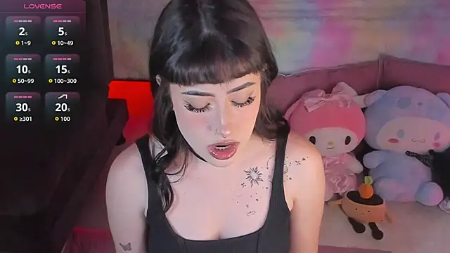 Snapshot of Tamara_uwu chatting on April 24, 2026, 11:29 pm Tamara uwu online show from April 24, 2026, 11:29 pm