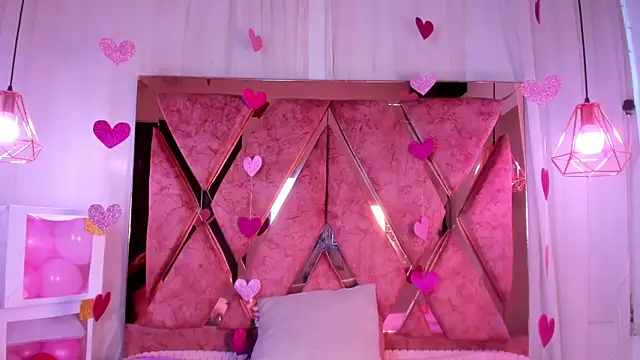 Snapshot of shantal_cooper_ chatting on February 19, 2026, 7:11 pm shantal cooper online show from February 19, 2026, 7:11 pm