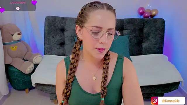 DannaCouper  online show from March 30, 2026, 10:50 am