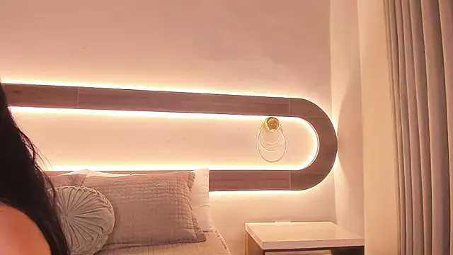 Snapshot of Violeta_sum chatting on February 25, 2026, 12:05 pm Violeta sum online show from February 25, 2026, 12:05 pm