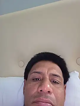 Snapshot of Latino1985hollywood chatting on June 16, 2026, 6:41 pm Latino1985hollywood online show from June 16, 2026, 6:41 pm