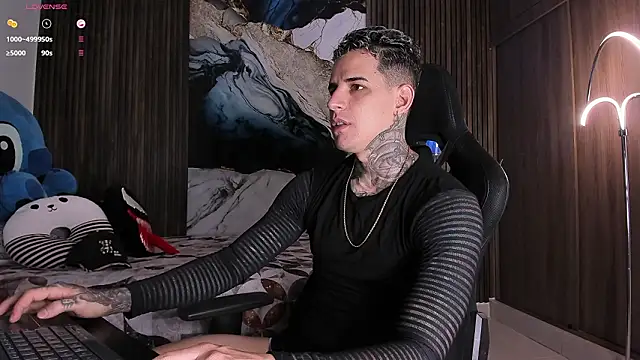 trisstann  online show from March 12, 2026, 4:44 pm