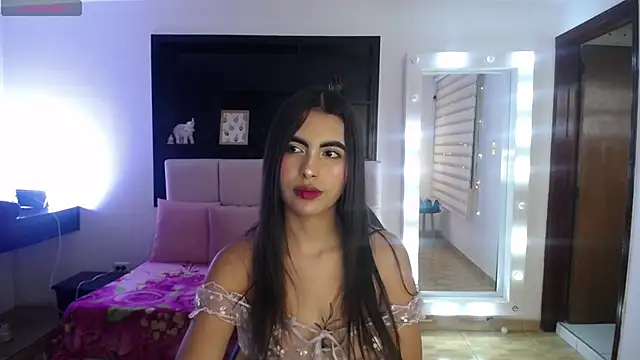 Perla lovely  online show from February 19, 2026, 8:06 pm