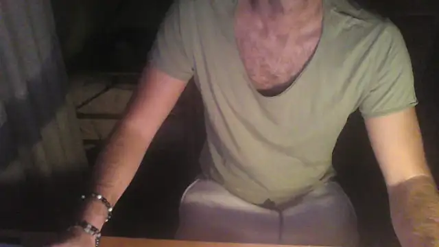 Snapshot of ragazzo200996 chatting on March 2, 2026, 9:33 pm ragazzo200996 online show from March 2, 2026, 9:33 pm