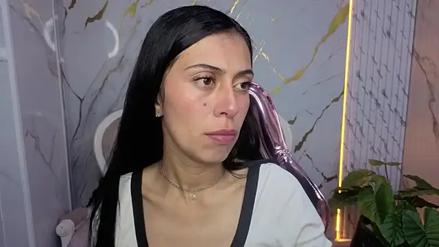 Snapshot of Abby1_b_ chatting on February 17, 2026, 8:17 pm Abby1 b online show from February 17, 2026, 8:17 pm