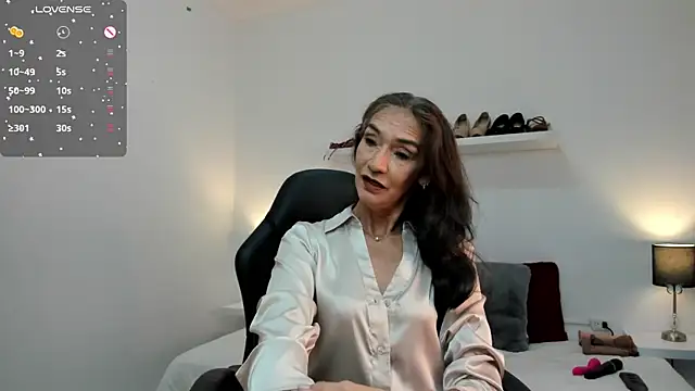 Snapshot of Emma_Mendozaa chatting on May 15, 2026, 11:30 am Emma Mendozaa online show from May 15, 2026, 11:30 am