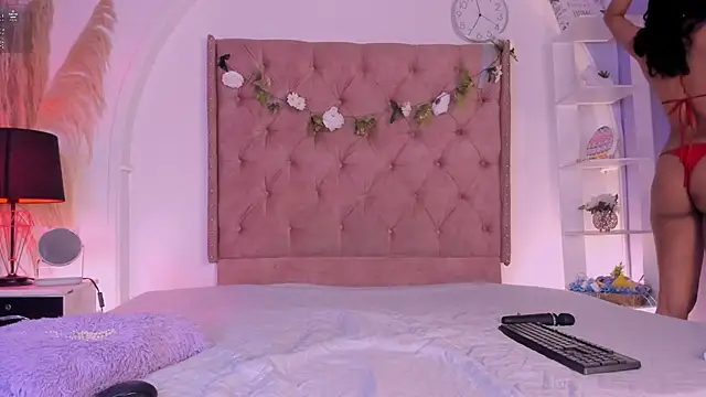 Lia Passion online show from April 7, 2026, 8:32 pm