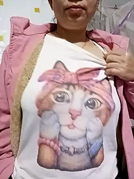 Snapshot of Arica_sexy001 chatting on February 10, 2026, 1:37 am Arica sexy001 online show from February 10, 2026, 1:37 am