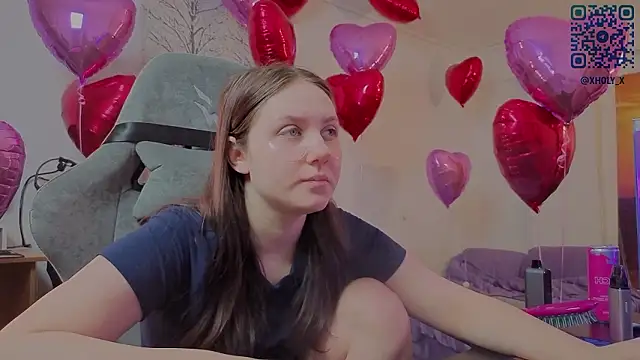 Snapshot of Holy_Kveta chatting on February 13, 2026, 2:55 am Holy Kveta online show from February 13, 2026, 2:55 am