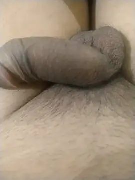 Snapshot of rosz_ chatting on February 12, 2026, 5:02 pm rosz online show from February 12, 2026, 5:02 pm