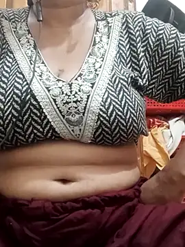 Mahira Hot Model online show from March 10, 2026, 8:02 pm