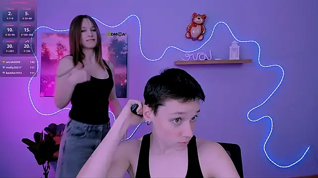 Snapshot of emi_fade chatting on March 3, 2026, 1:51 pm emi fade online show from March 3, 2026, 1:51 pm