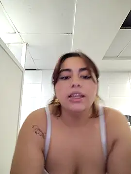 gissgirlll online show from February 12, 2026, 6:13 am