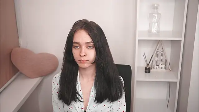 GinnyKittle online show from February 17, 2026, 6:16 pm