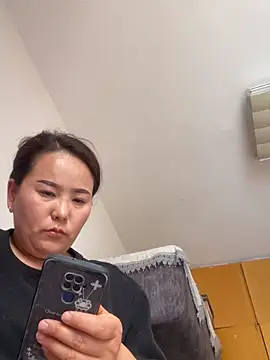 Youyou 12 online show from May 22, 2026, 7:39 am