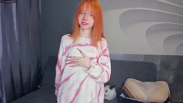 TarynPalek online show from May 15, 2026, 8:45 am