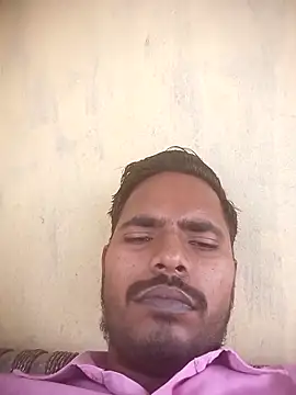 Snapshot of Rajustt chatting on April 30, 2026, 5:47 am Rajustt online show from April 30, 2026, 5:47 am