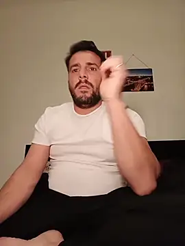 NatanCasad0 online show from February 19, 2026, 7:22 pm