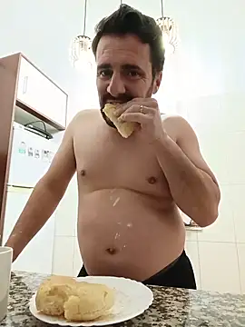 NatanCasad0 online show from February 13, 2026, 5:24 pm