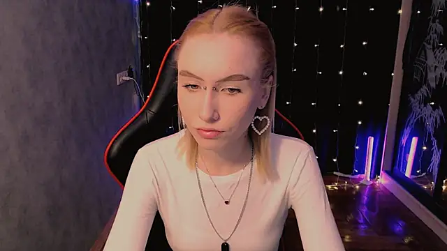 Snapshot of crybambi chatting on February 12, 2026, 7:08 am crybambi online show from February 12, 2026, 7:08 am