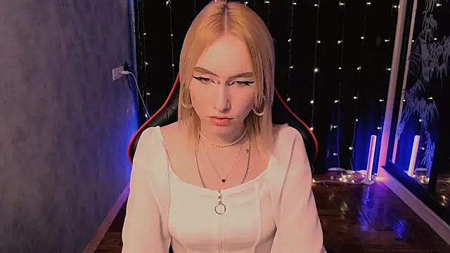 Snapshot of crybambi chatting on February 21, 2026, 7:43 am crybambi online show from February 21, 2026, 7:43 am