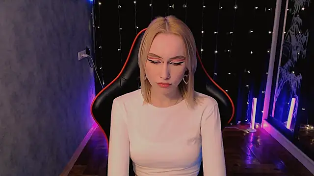 Snapshot of crybambi chatting on February 14, 2026, 8:14 am crybambi online show from February 14, 2026, 8:14 am