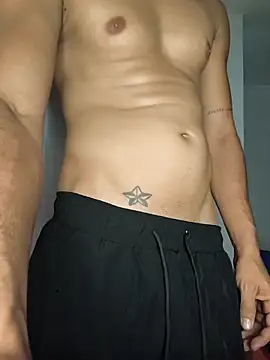 Snapshot of logan-31 chatting on February 21, 2026, 2:02 am logan-31 online show from February 21, 2026, 2:02 am