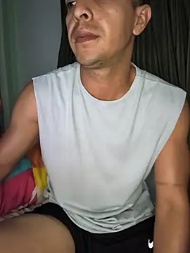 Snapshot of logan-31 chatting on February 1, 2026, 4:44 am logan-31 online show from February 1, 2026, 4:44 am