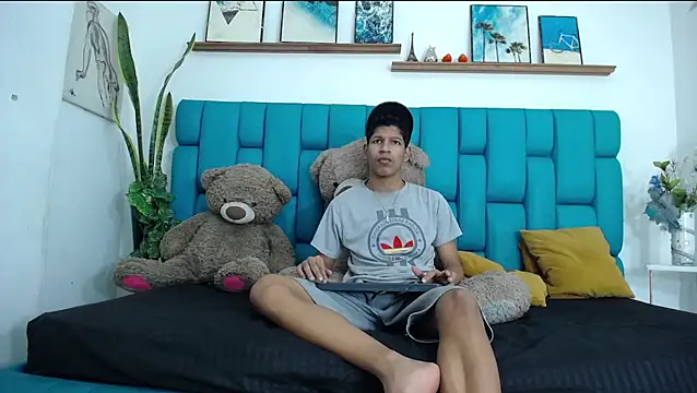 Snapshot of Stephen_Angel chatting on February 18, 2026, 6:44 am Stephen Angel online show from February 18, 2026, 6:44 am