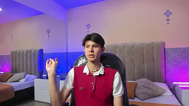 Derek Sinn online show from March 16, 2026, 8:11 pm