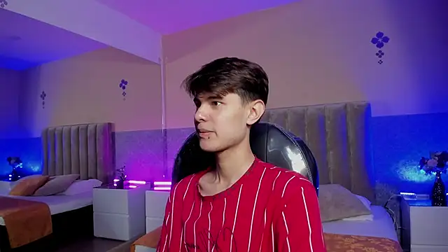 Derek Sinn online show from April 10, 2026, 7:54 pm