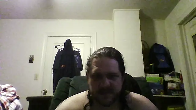 Snapshot of Demon2182 chatting on February 16, 2026, 6:12 am Demon2182 online show from February 16, 2026, 6:12 am