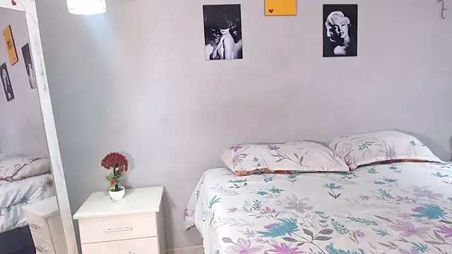 Snapshot of arianna_rossi11 chatting on February 13, 2026, 1:44 pm arianna rossi11 online show from February 13, 2026, 1:44 pm