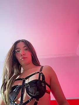 Snapshot of kloe__t18 chatting on February 17, 2026, 1:52 pm kloe t18 online show from February 17, 2026, 1:52 pm