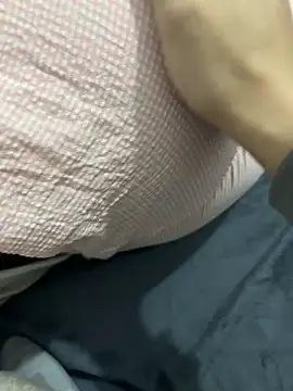 kimoanh102 online show from February 8, 2026, 3:59 am