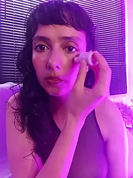 Eva Err online show from April 15, 2026, 10:32 pm