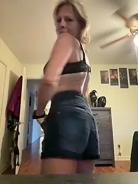 FireAfterDark online show from April 15, 2026, 12:16 am